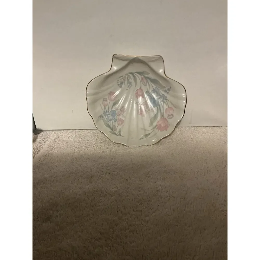 Mount Clemens Shell Trinket Dish Multicolor Floral Bathroom Accessory